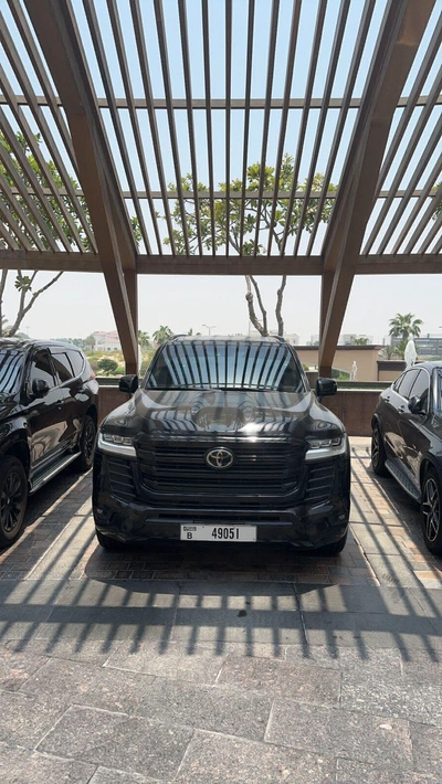Land Cruiser Black Edition-2