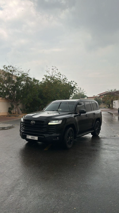 Land Cruiser Black Edition-8