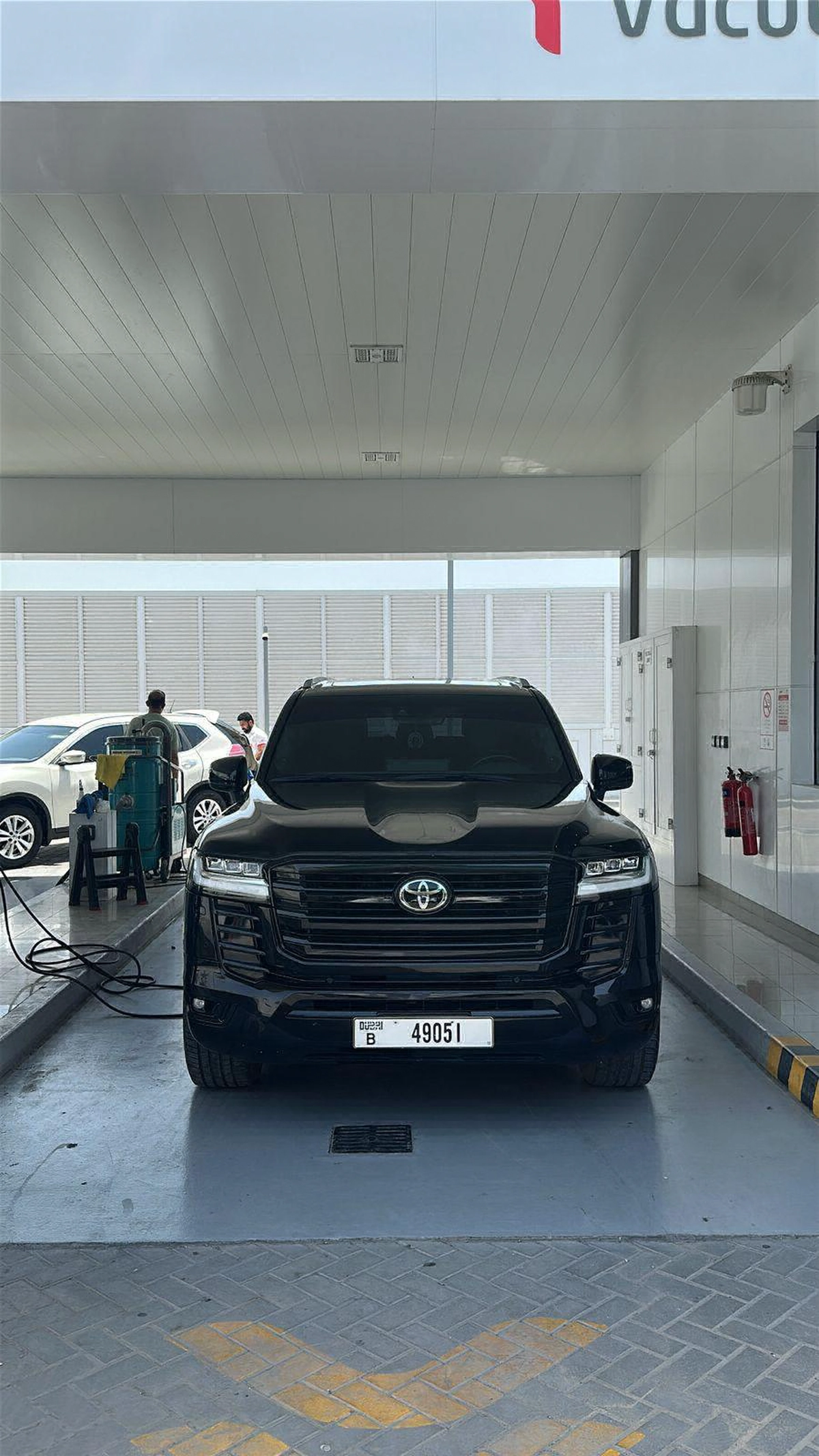 Land Cruiser Black Edition-15-15