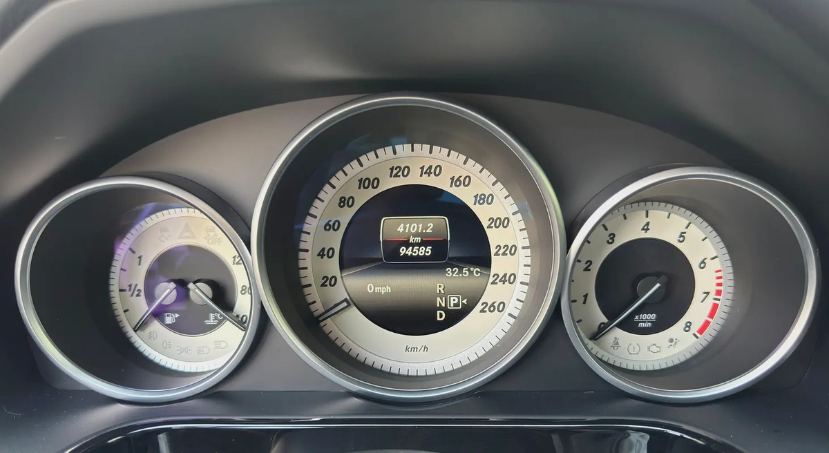 Mercedes Benz E350 2014 94000km - Clean Title - Excellent Condition-16-16