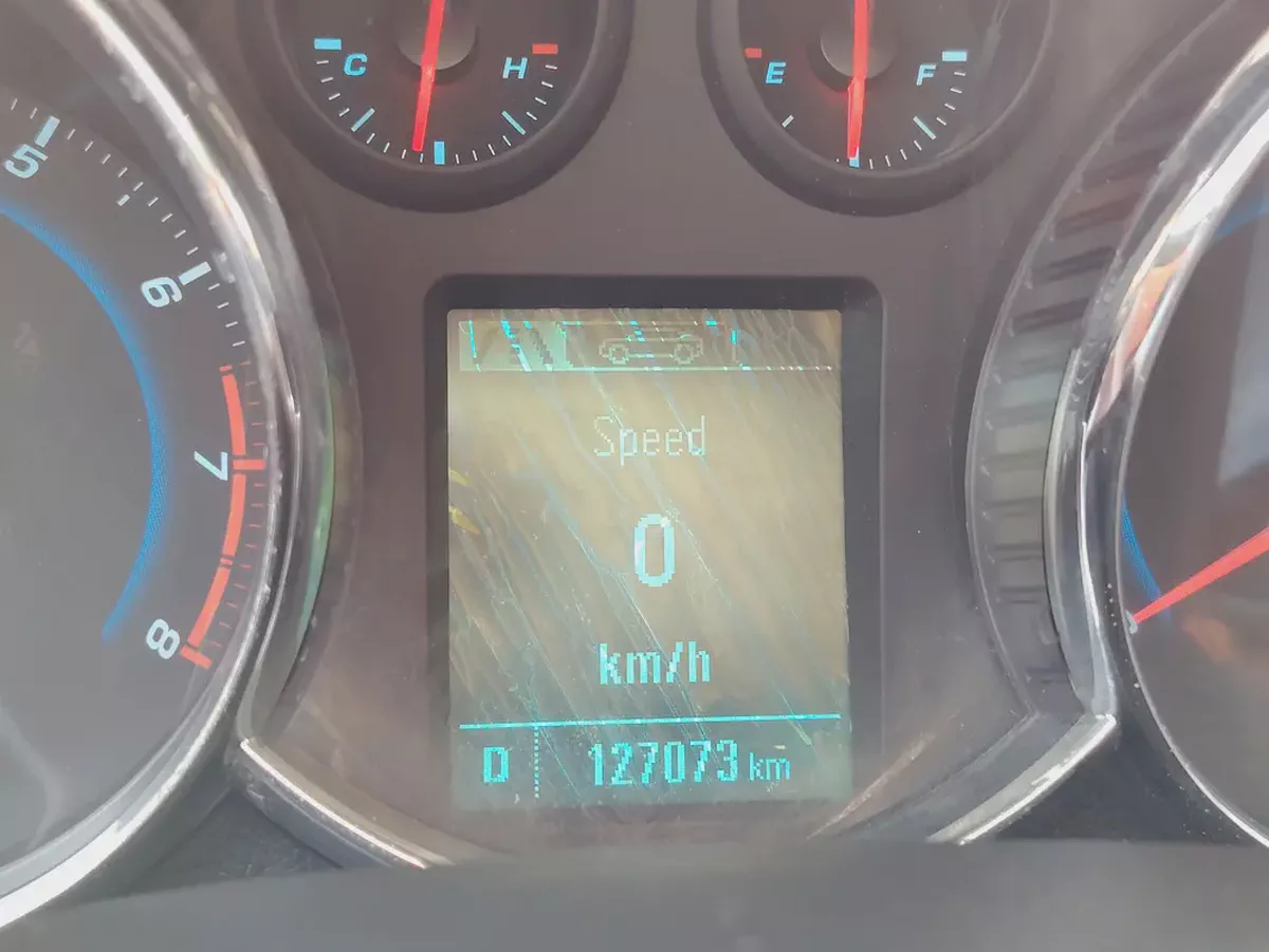 Chevrolet Cruze 2016 GCC Full Option Top With Navigation Leather Seats Low KM Premium Car-12-12