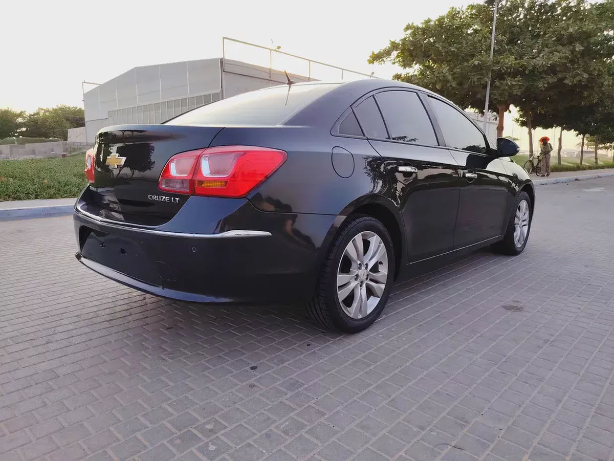 Chevrolet Cruze 2016 GCC Full Option Top With Navigation Leather Seats Low KM Premium Car-15-15