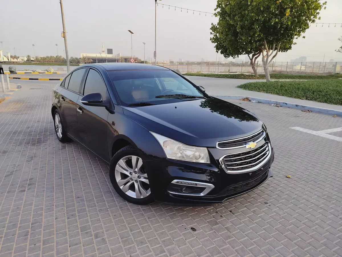 Chevrolet Cruze 2016 GCC Full Option Top With Navigation Leather Seats Low KM Premium Car-5-5