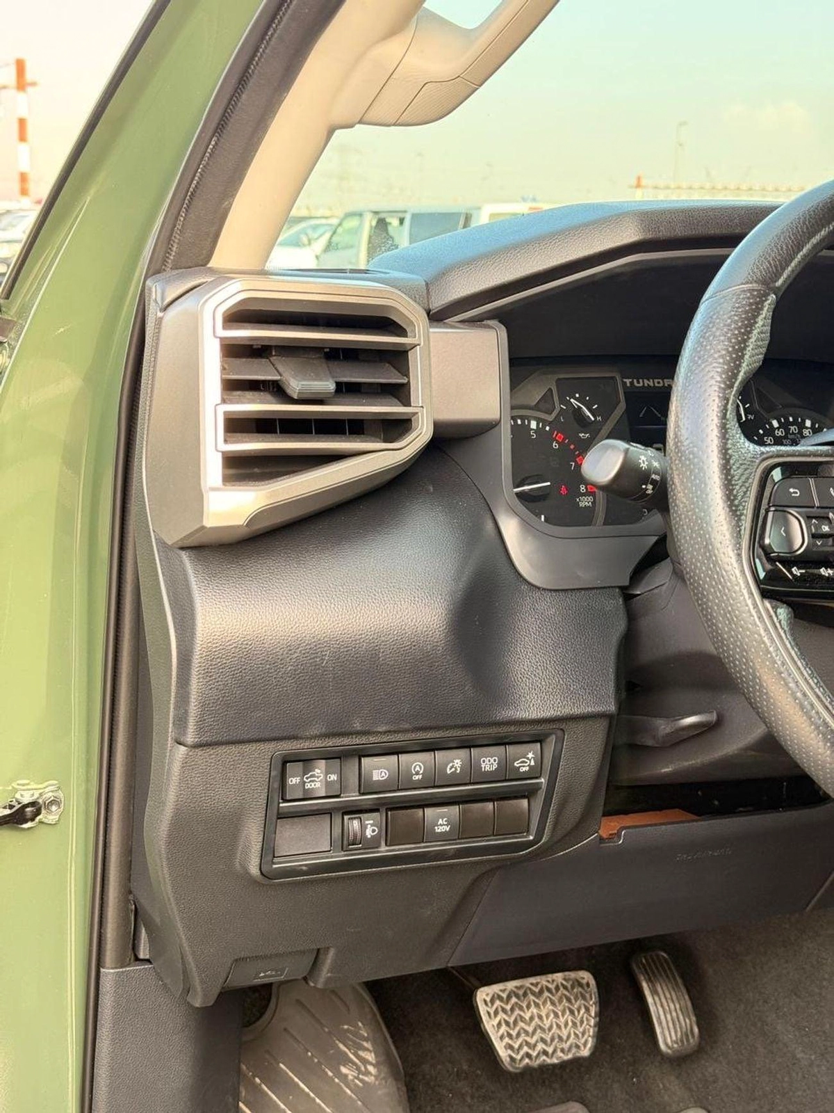 Toyota Tundra SR (NON GCC) SR5 Premium 360 camera full option 2022-14-0