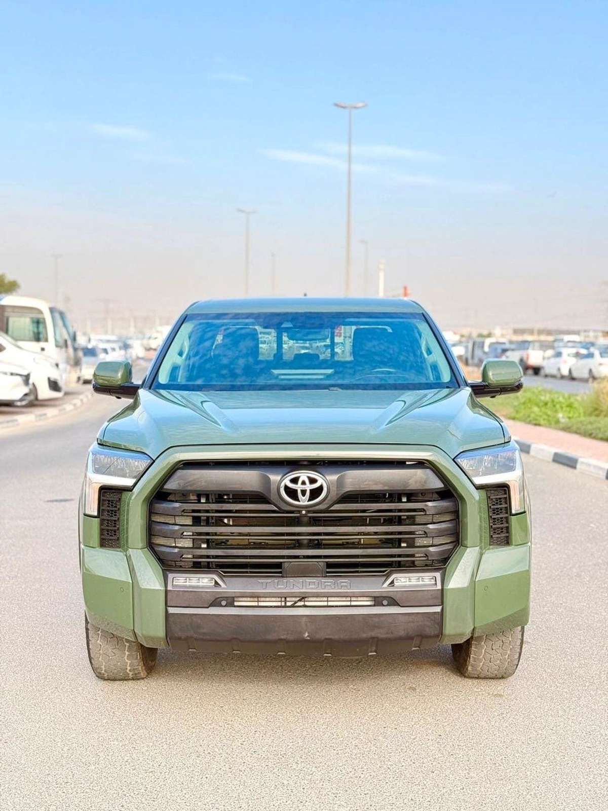 Toyota Tundra SR (NON GCC) SR5 Premium 360 camera full option 2022-1-0