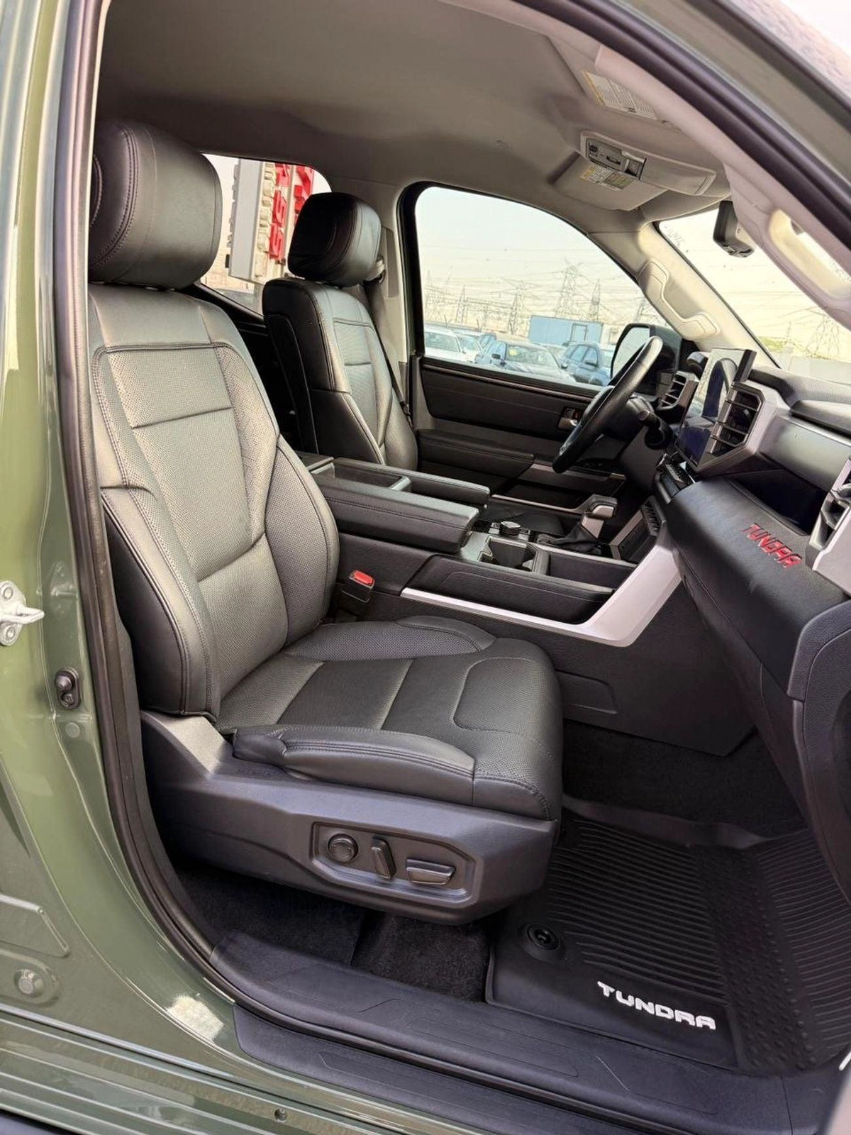 Toyota Tundra SR (NON GCC) SR5 Premium 360 camera full option 2022-6-0