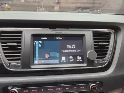 Kia Carnival 2019 Korean Specs-10