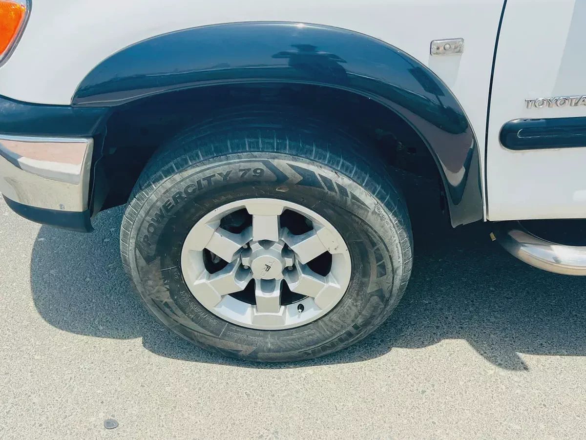 2000 - TOYOTA TUNDRA 4X4 - IMMCULATE CONDITION - ONLY 93,000 KM-7-7