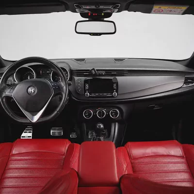 765 P.M • 0% Downpayment • Alfa Romeo Giulietta Veloce • 1 Year Warranty-7