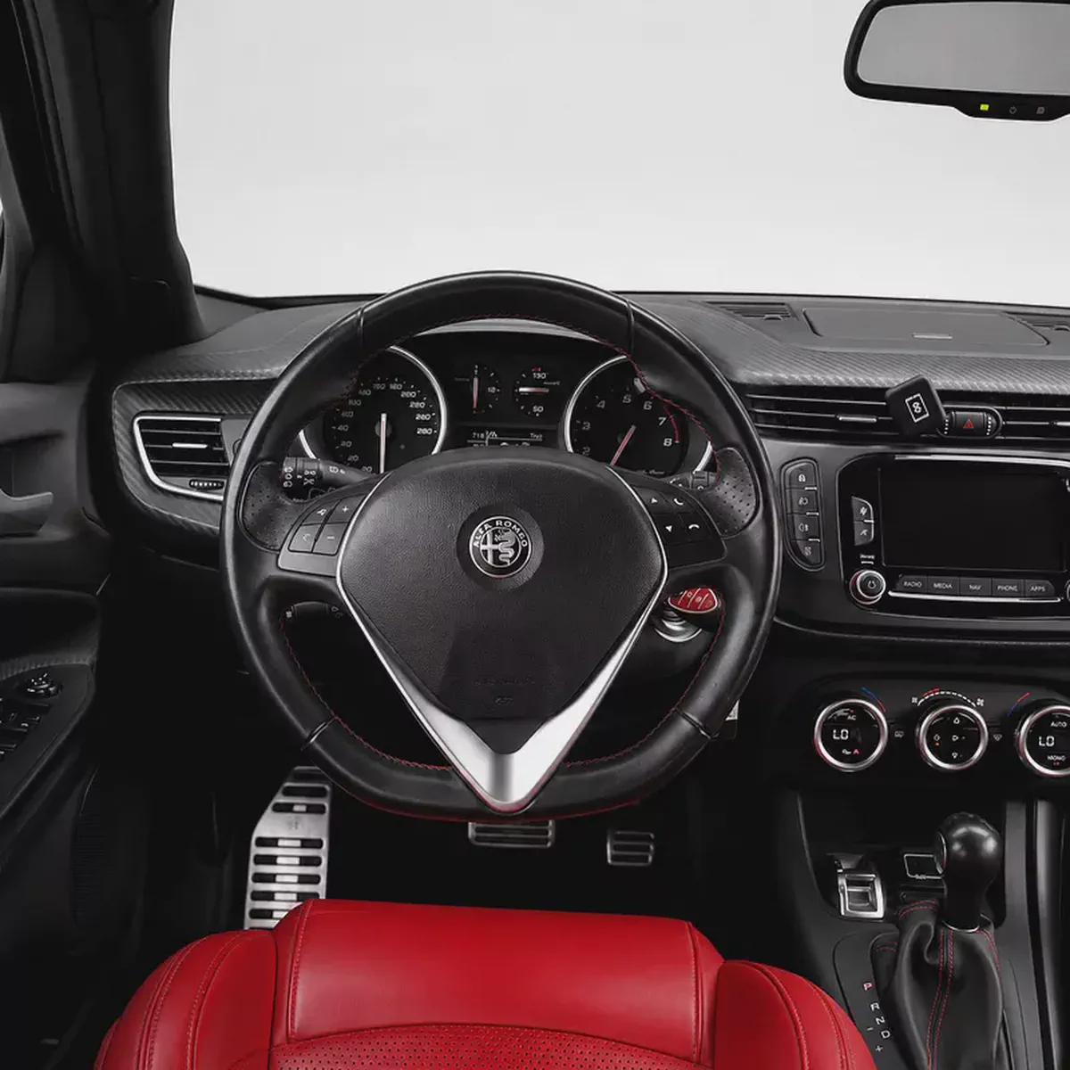 765 P.M • 0% Downpayment • Alfa Romeo Giulietta Veloce • 1 Year Warranty-6-6