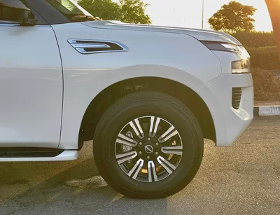 2024 Nissan Patrol XE GCC Specs Clean Car Original Paint-7