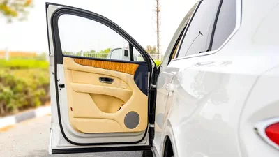 Bentley Bentayga 1-YEAR WARRANTY + SERVICE INCLUDED | IN-HOUSE FINANCING | 0% DOWNPAYMENT (BANK)-14