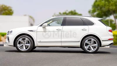 Bentley Bentayga 1-YEAR WARRANTY + SERVICE INCLUDED | IN-HOUSE FINANCING | 0% DOWNPAYMENT (BANK)-4