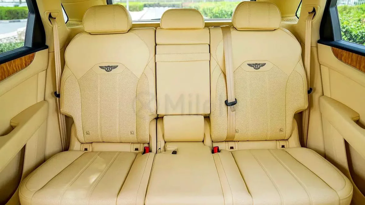 Bentley Bentayga 1-YEAR WARRANTY + SERVICE INCLUDED | IN-HOUSE FINANCING | 0% DOWNPAYMENT (BANK)-13-13