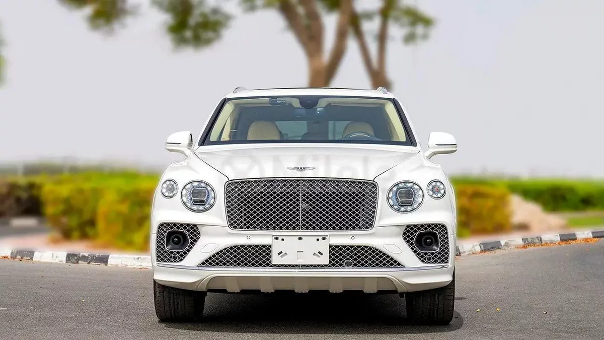Bentley Bentayga 1-YEAR WARRANTY + SERVICE INCLUDED | IN-HOUSE FINANCING | 0% DOWNPAYMENT (BANK)
