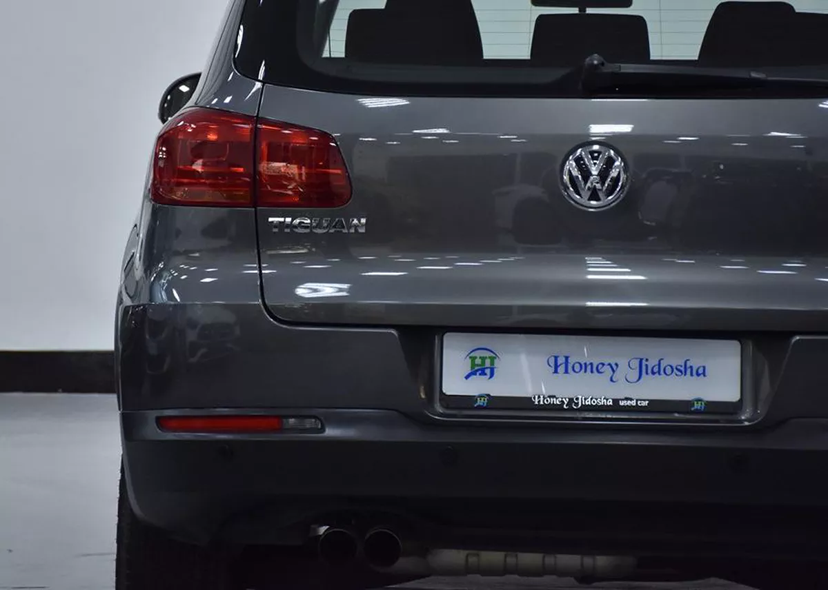 FULL AGENCY SERVICE HISTORY! Volkswagen Tiguan ( 2016 Model ) in Grey Color GCC Specs-12-12