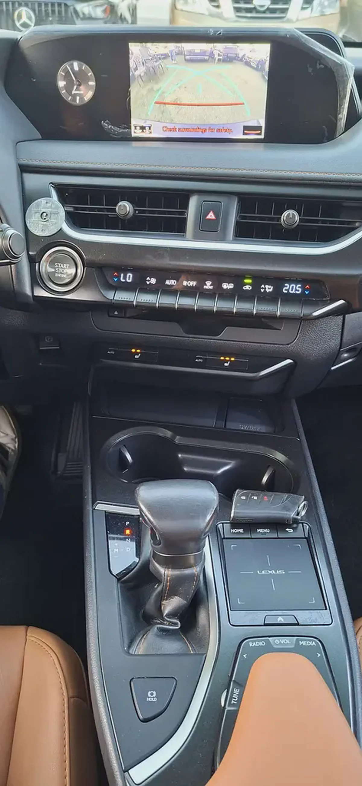 Lexus UX 200 2021 GCC Specs - Pristine Condition-16-16