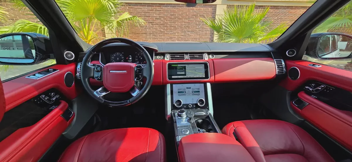 2020-Range Rover Vouge SE V8-Supercharged-Full Option-Excellent condition-Bank Finance Available-10-10