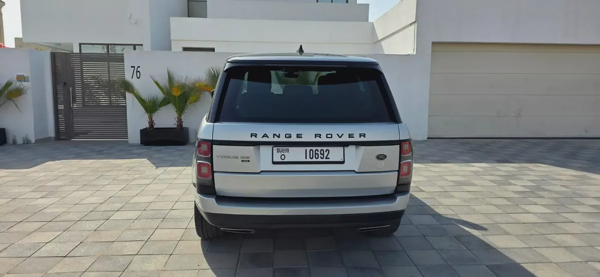 2020-Range Rover Vouge SE V8-Supercharged-Full Option-Excellent condition-Bank Finance Available-8-8