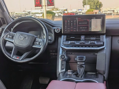 Toyota Land Cruiser GR Sport | 3.3L Twin-Turbo V6 Diesel | Full Option | GCC Specs | Luxury 4WD SUV-6