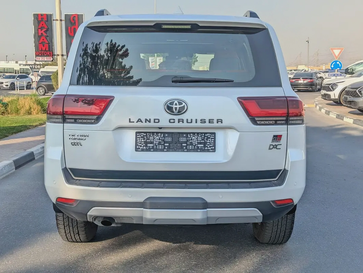 Toyota Land Cruiser GR Sport | 3.3L Twin-Turbo V6 Diesel | Full Option | GCC Specs | Luxury 4WD SUV