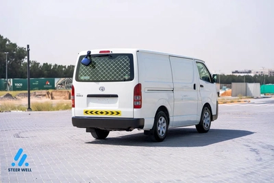 Toyota Hiace GL 2022 - GCC Specs - Excellent Condition-16