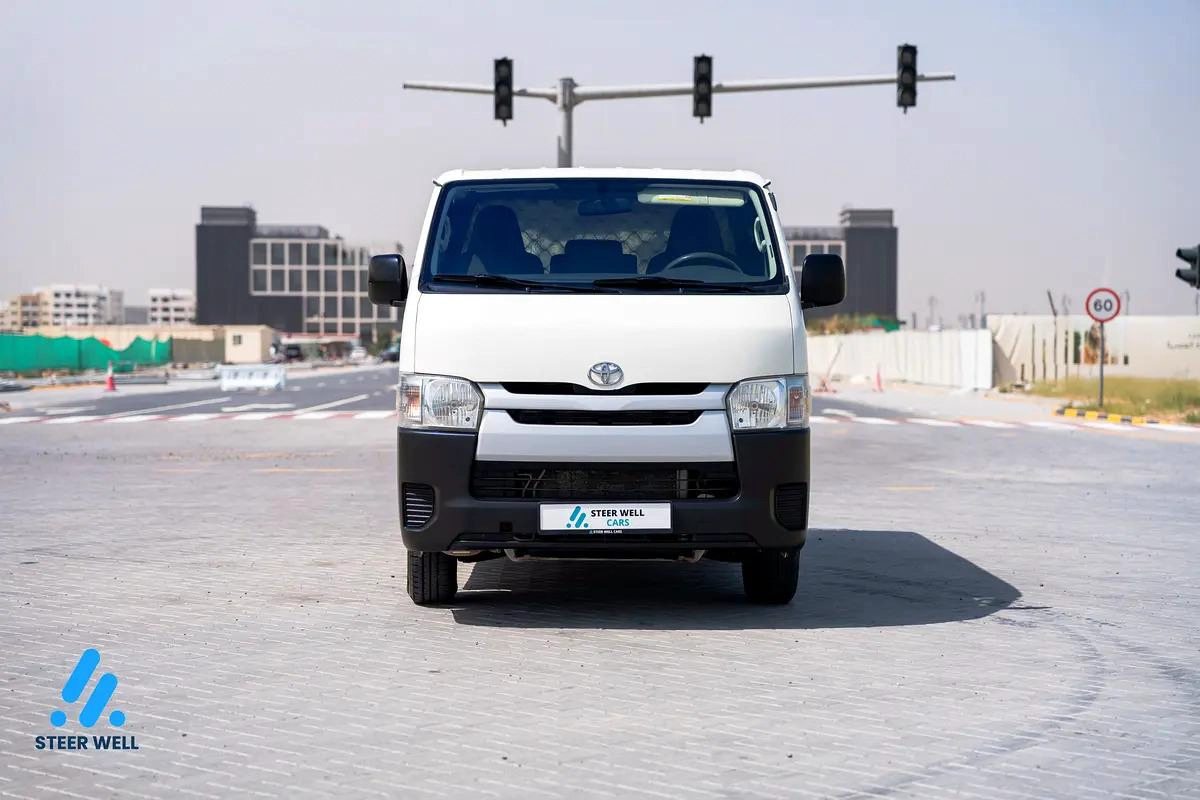 Toyota Hiace GL 2022 - GCC Specs - Excellent Condition-9-9