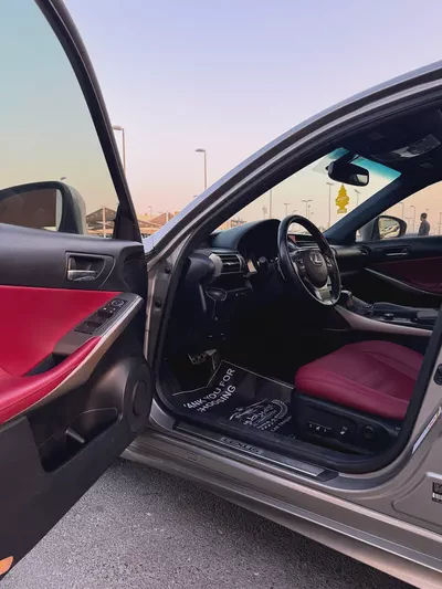 لكزس IS250 V6 2.5L موديل 2015 وارد إف إسبورت فل اوبشن-12