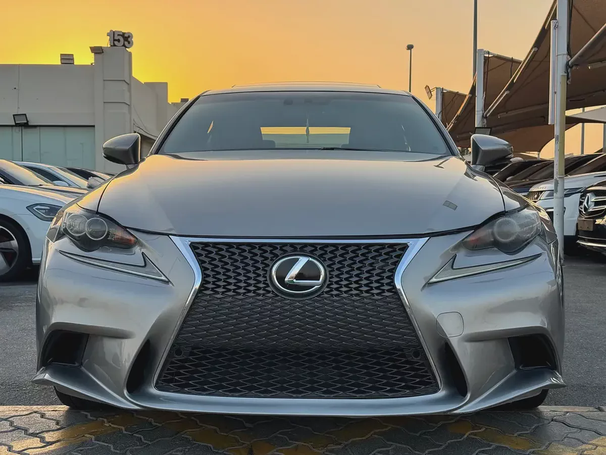 لكزس IS250 V6 2.5L موديل 2015 وارد إف إسبورت فل اوبشن-1-1