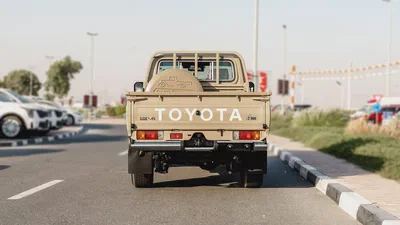 2026 Toyota Land Cruiser LC79 4.0L AT Petrol Full Option (Beige-Brown)-4