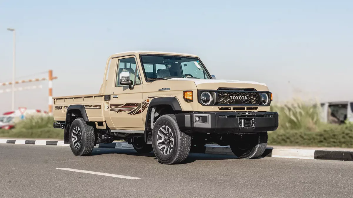 2026 Toyota Land Cruiser LC79 4.0L AT Petrol Full Option (Beige-Brown)