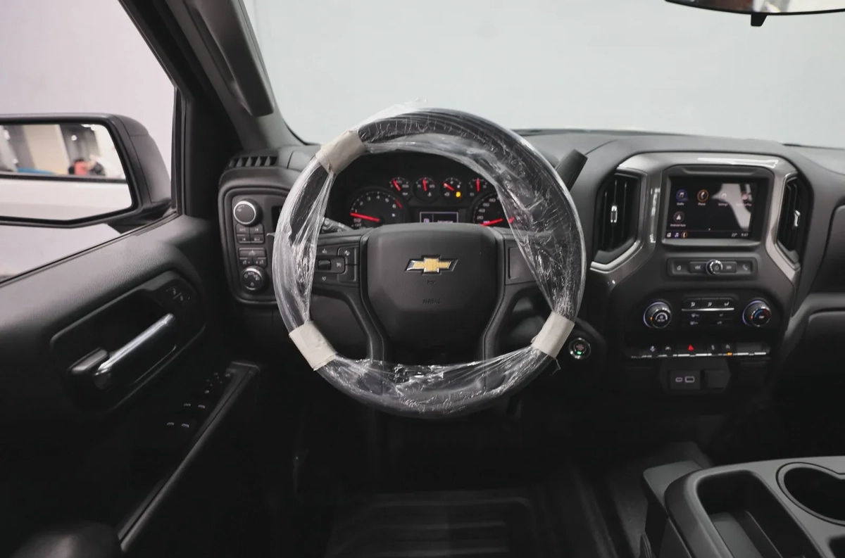 Chevrolet silverado-9-9