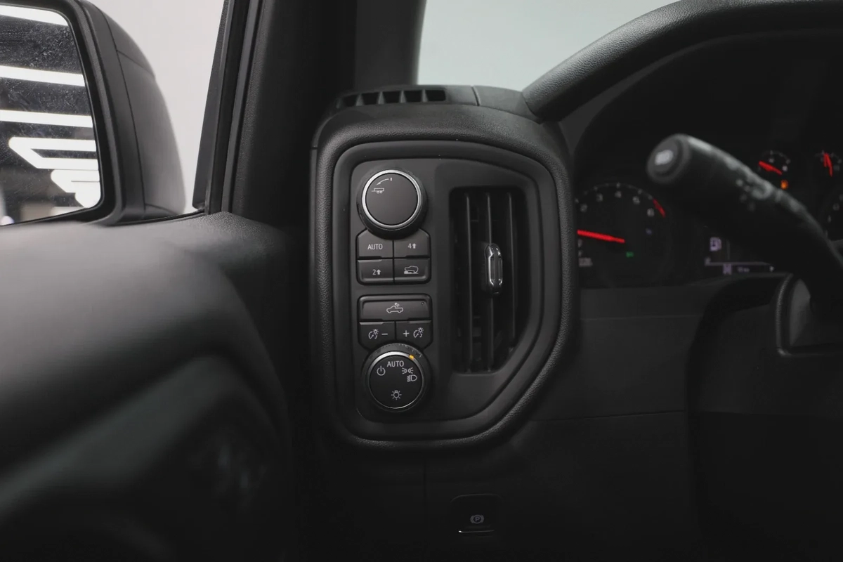 Chevrolet silverado-12-12