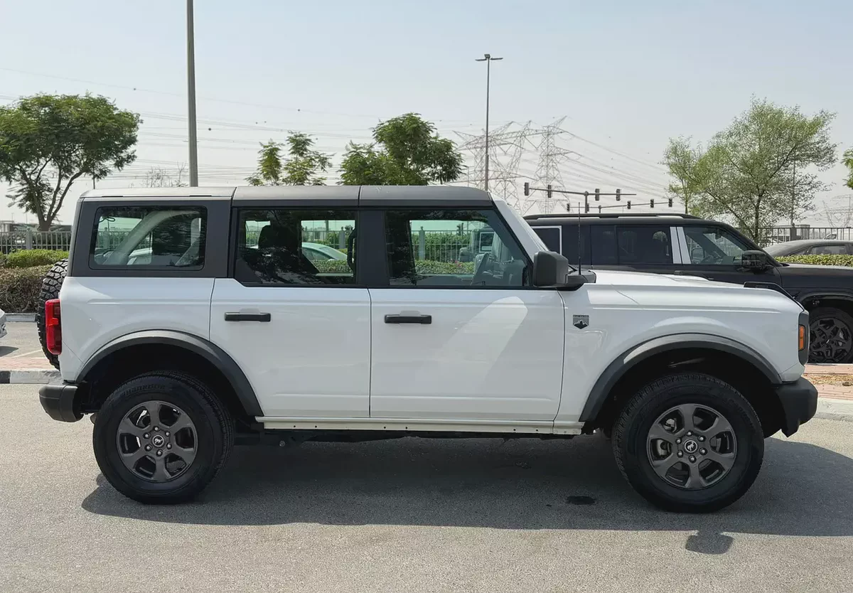 2021 Ford Bronco Big Bend GCC Specs with Full Service History-4-4