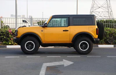 2021 Ford Bronco – 4WD SUV in Yellow-3