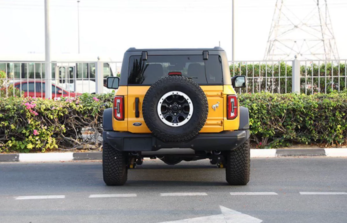 2021 Ford Bronco – 4WD SUV in Yellow-7-7