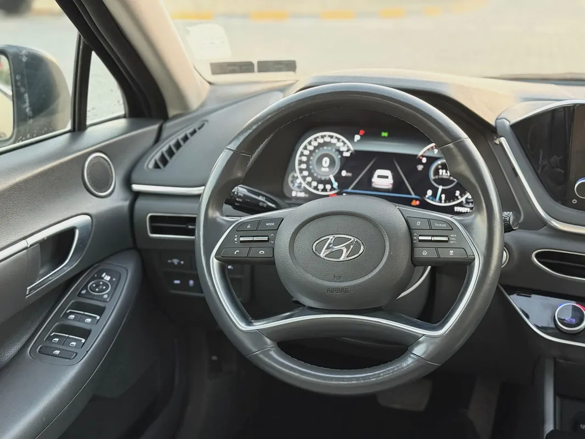 Hyundai Sonata American spec full option excellent condition-9-9