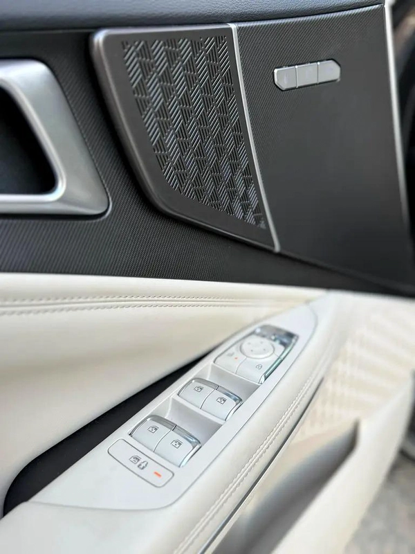 Kia K8 Prestige 2025 - Korean Specs
