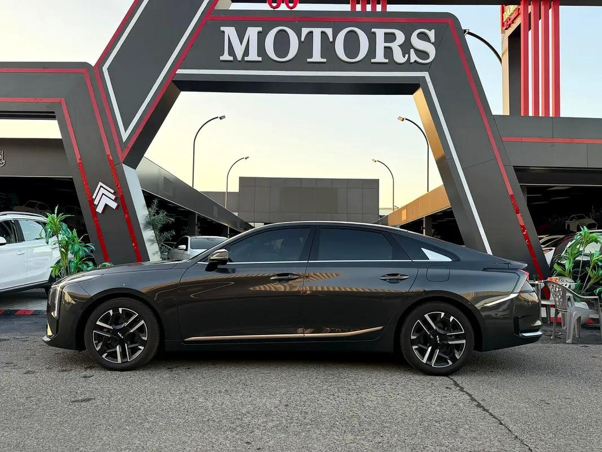 Kia K8 Prestige 2025 - Korean Specs