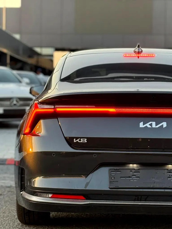 Kia K8 Prestige 2025 - Korean Specs