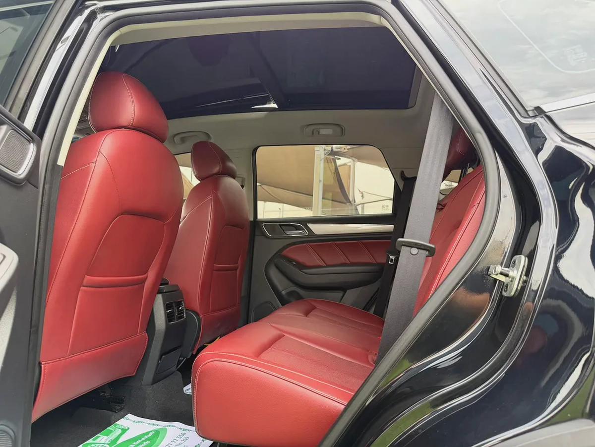 MG RX5 Luxury 2023 - GCC Specs - Excellent Conditio-ORIGINAL PAINT-7-7