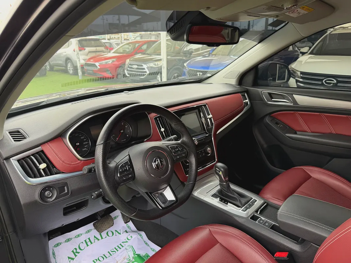 MG RX5 Luxury 2023 - GCC Specs - Excellent Conditio-ORIGINAL PAINT-14-14