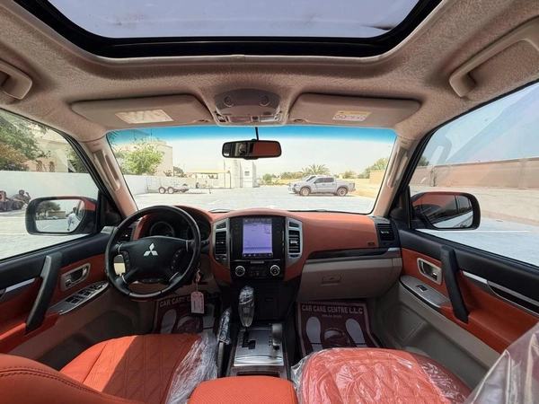 Mitsubishi Pajero 3.5L Petrol | RockFord System | Sunroof | Platinum Edition