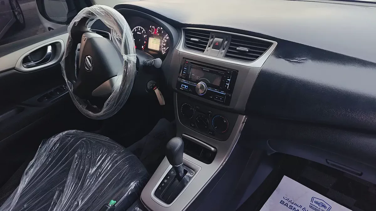 Nissan Tiida GCC | Model 2015 | Excellent Condition | Ready to Drive Well-maintained 2015 Nissan Tii-13-13