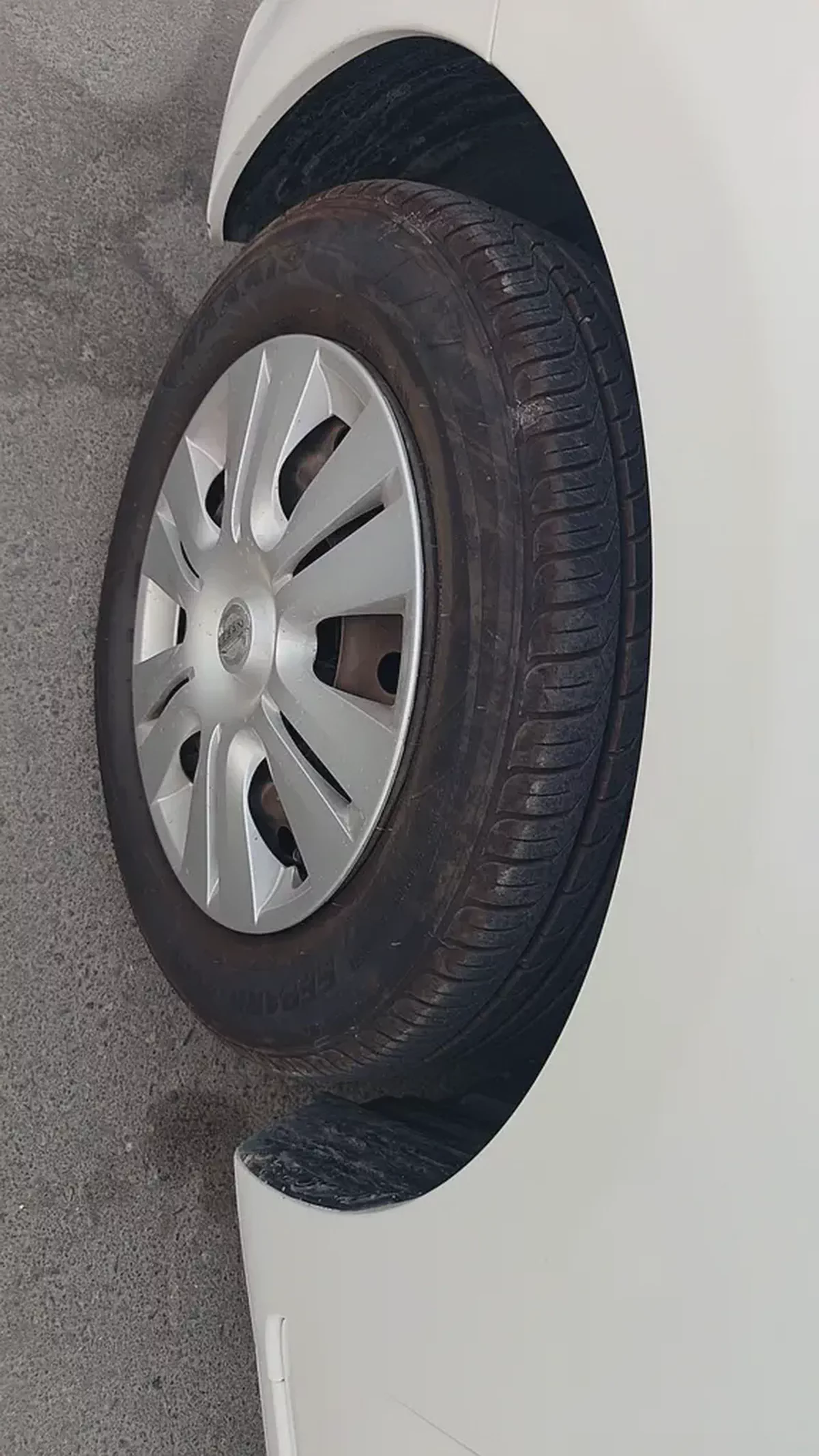 Nissan Tiida GCC | Model 2015 | Excellent Condition | Ready to Drive Well-maintained 2015 Nissan Tii-15-15