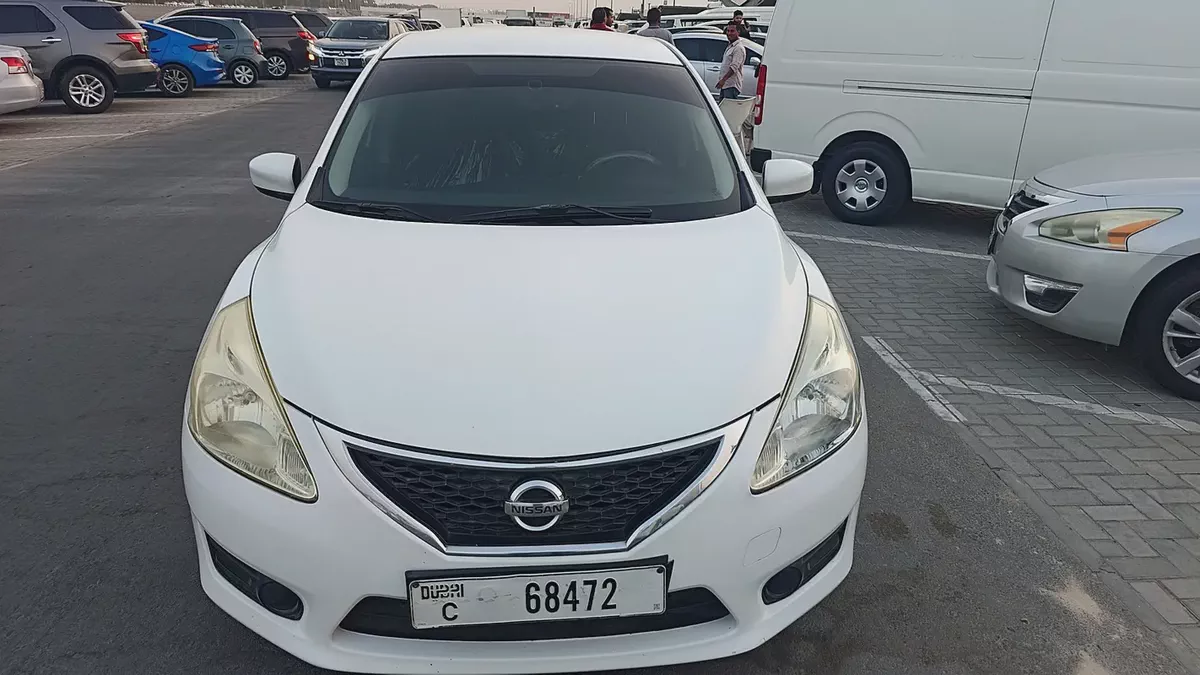 Nissan Tiida GCC | Model 2015 | Excellent Condition | Ready to Drive Well-maintained 2015 Nissan Tii-2-2