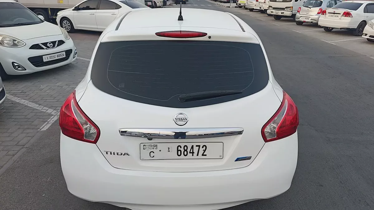 Nissan Tiida GCC | Model 2015 | Excellent Condition | Ready to Drive Well-maintained 2015 Nissan Tii-4-4