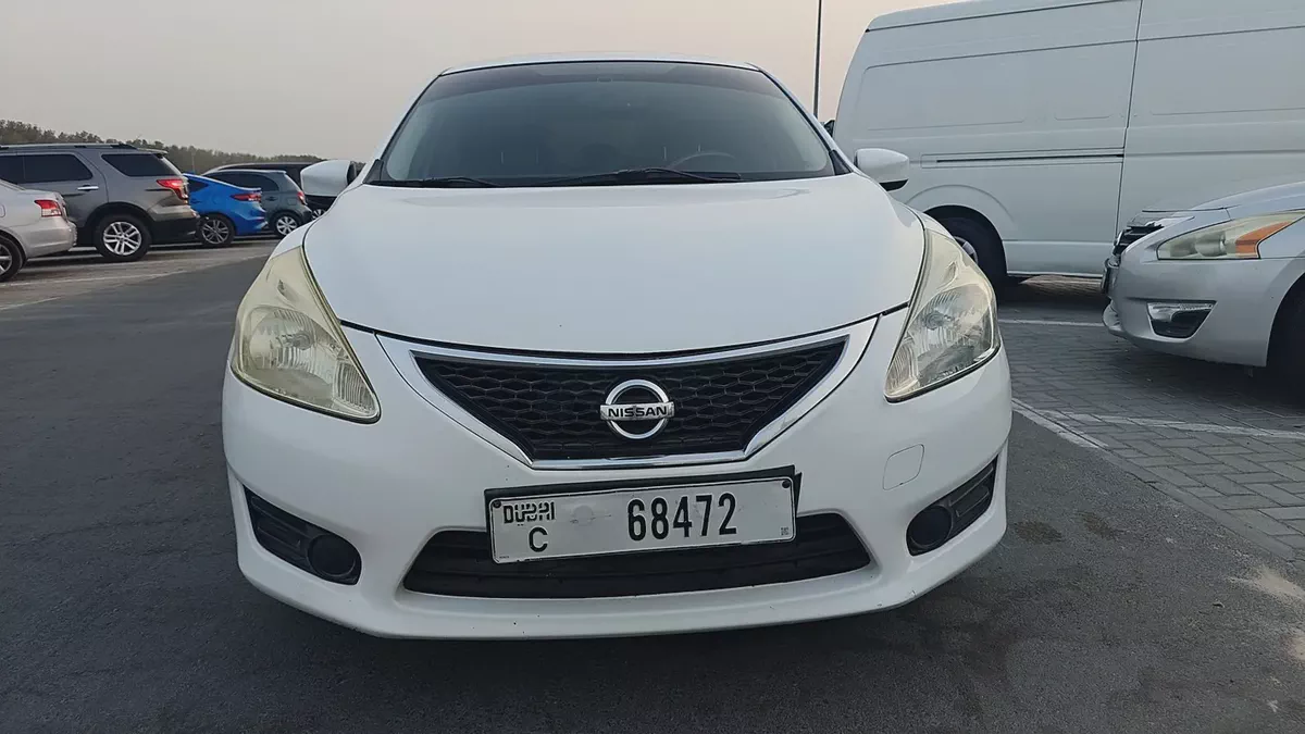 Nissan Tiida GCC | Model 2015 | Excellent Condition | Ready to Drive Well-maintained 2015 Nissan Tii-8-8