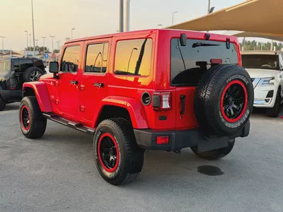 Jeep Wrangler Sahara 2017 - GCC Specs -Well Maintained-6