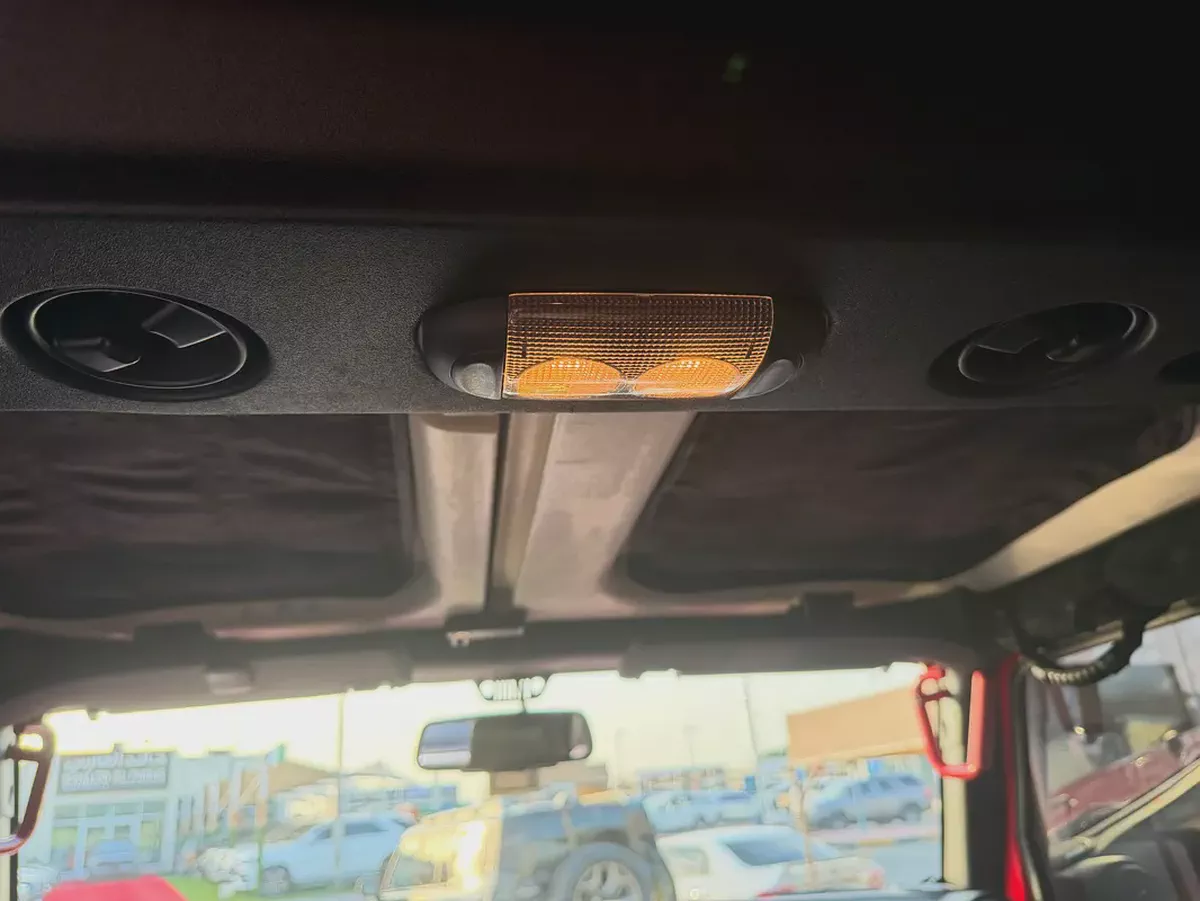 Jeep Wrangler Sahara 2017 - GCC Specs -Well Maintained-13-13